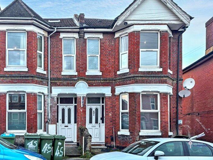 1 Bedroom Flat To Rent In Tennyson Road, Southampton, Hampshire, SO17