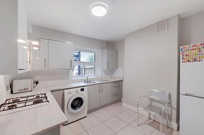 1 Bedroom Flat To Rent In Casella Road, London, SE14