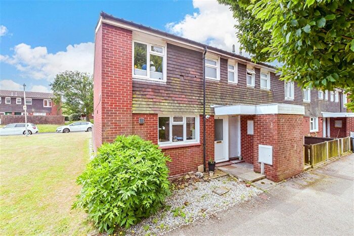 3 Bedroom End Of Terrace House For Sale In Burgoyne Heights, Guston, Kent, CT15