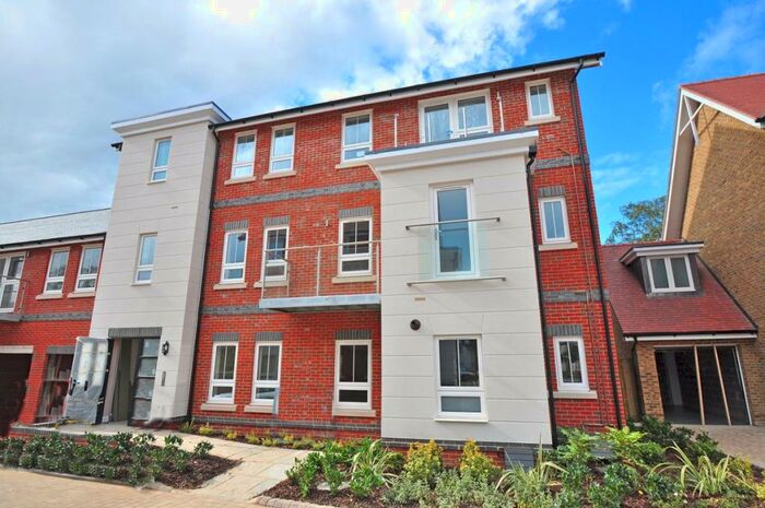 1 Bedroom Apartment To Rent In Brambling Way, Maidenhead, Berkshire, SL6