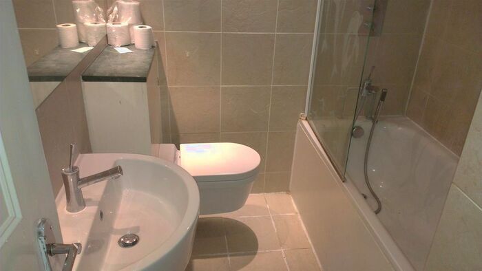 2 Bedroom Flat To Rent In Westbourne Terrace, London W2