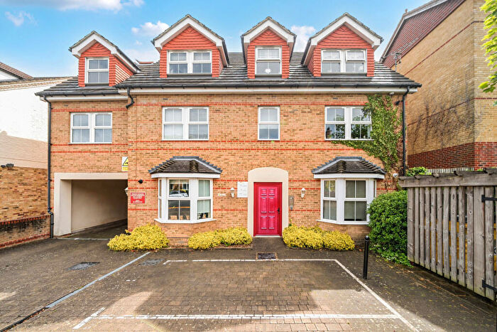 1 Bedroom Apartment For Sale In Hatherley Road, Sidcup, DA14