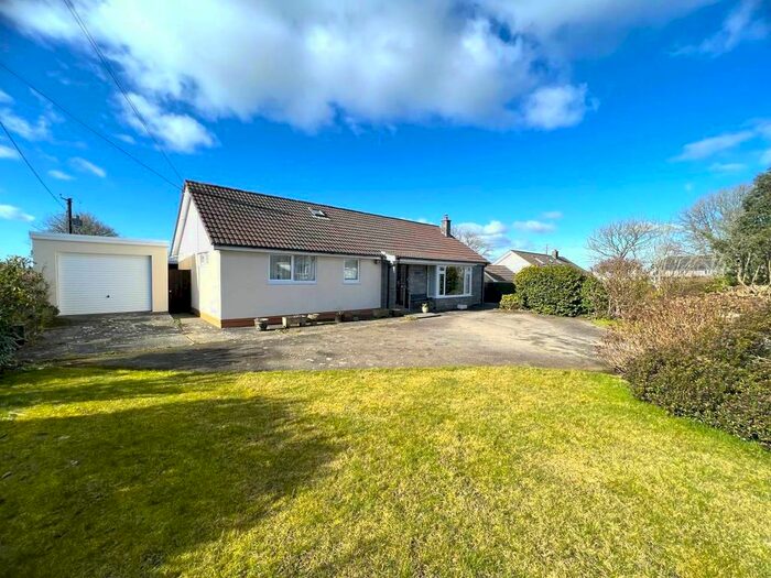 4 Bedroom Bungalow For Sale In Rhos Helyg, Pant-Y-Crug, Capel Seion, Aberystwyth, SY23