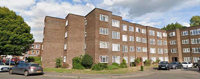 2 Bedroom Flat For Sale In Slough, , Berkshire, SL1