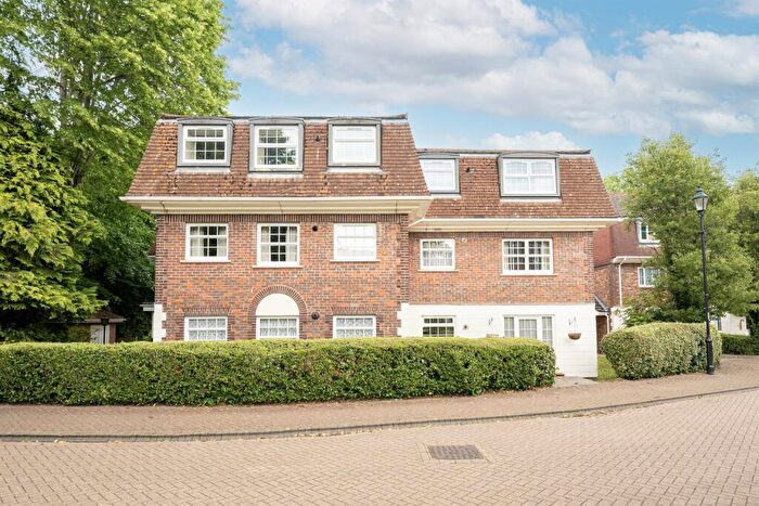 2 Bedroom Flat To Rent In Greenacres, North Parade, Horsham, RH12