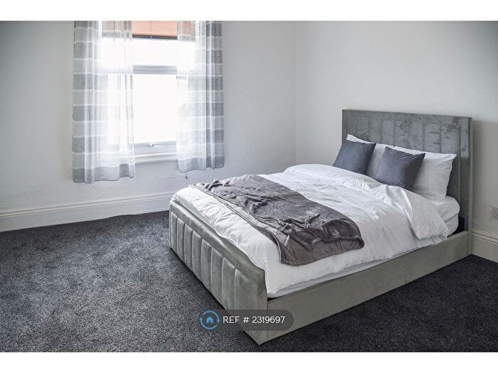 5 Bedroom Semi-Detached House To Rent In Ashley Road, Bristol, BS6