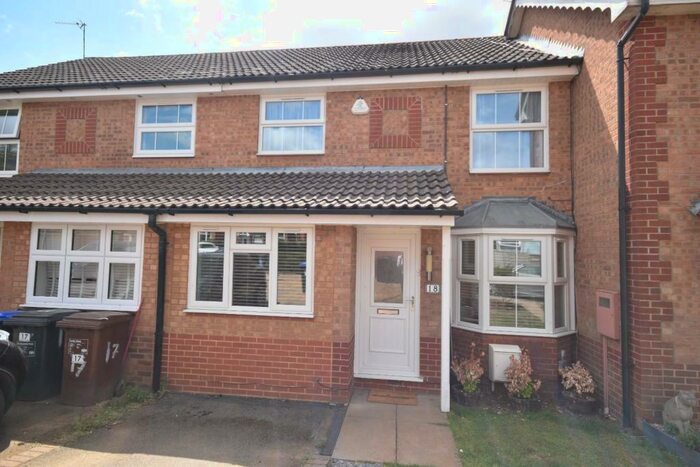 3 Bedroom Property To Rent In Bressingham Gardens, Northampton, NN4