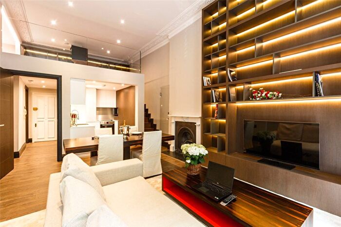 3 Bedroom Flat To Rent In Bramham Gardens, London, SW5