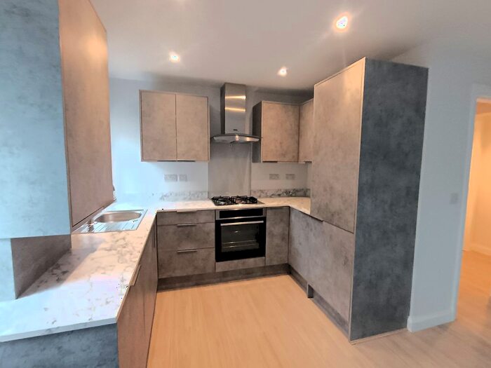 2 Bedroom Flat To Rent In Upper St. John Street, Lichfield, WS14