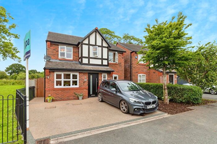4 Bedroom Detached House For Sale In Grasscroft Way, Clitheroe, BB7
