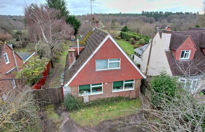 2 Bedroom Chalet For Sale In Farnham Road, Holt Pound, Farnham, GU10