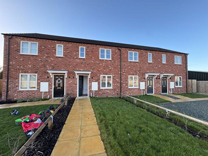 2 Bedroom Semi Detached House To Rent In Walnut Close, Sutton St James, Sutton St James, PE12