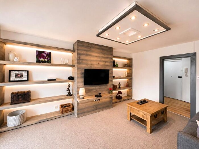 2 Bedroom Apartment For Sale In Regent Court, Southport, Merseyside, PR9