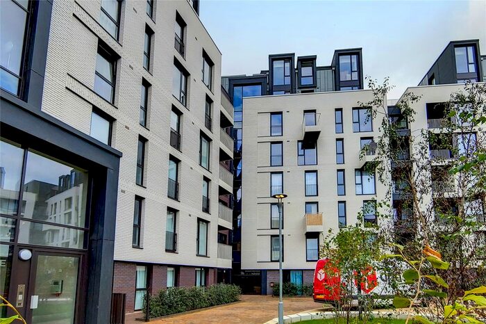 3 Bedroom Flat To Rent In Forrester Way, London, E15
