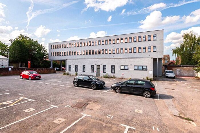 1 Bedroom Apartment To Rent In London Road, Sittingbourne, Kent, ME10