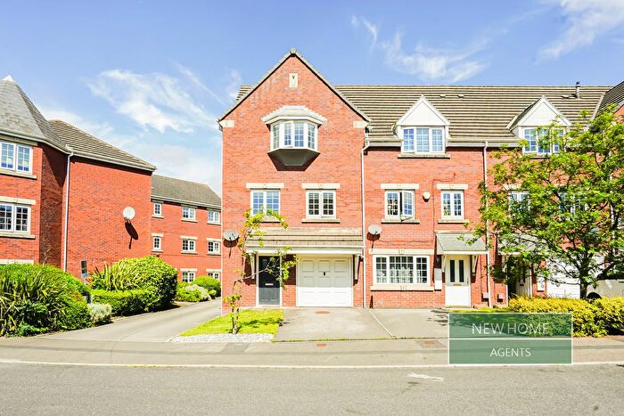 3 Bedroom End Terrace House For Sale In Castle Lodge Avenue, Rothwell, Leeds, LS26