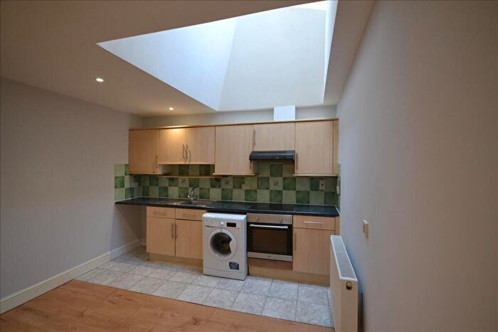 1 Bedroom Flat To Rent In Hay Lane, London, NW9