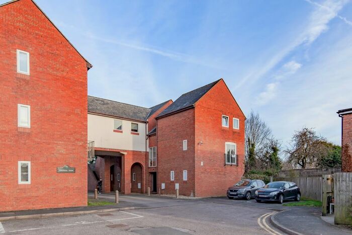 1 Bedroom Flat To Rent In Westholm Court, Bicester, OX26