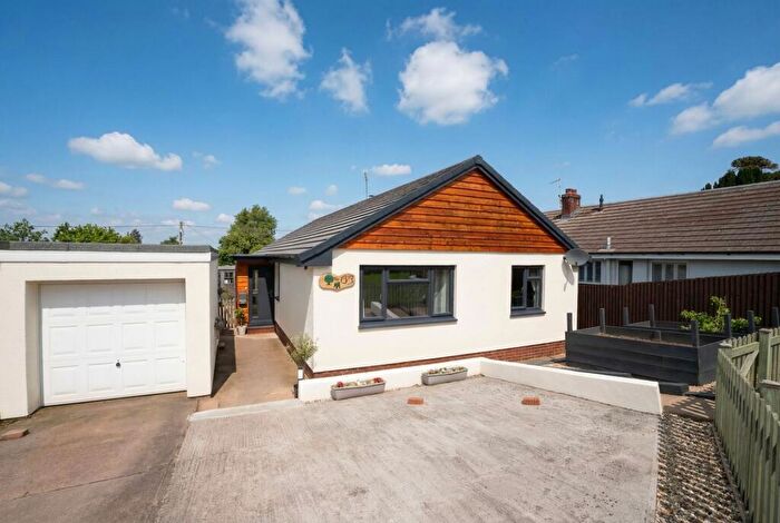 4 Bedroom Bungalow For Sale In Highfield Close, Lapford, EX17