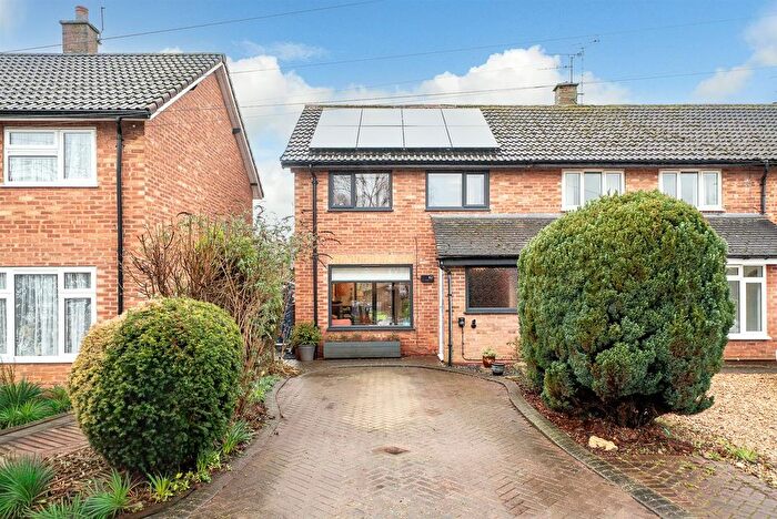 3 Bedroom Property For Sale In Cell Barnes Lane, St. Albans, AL1