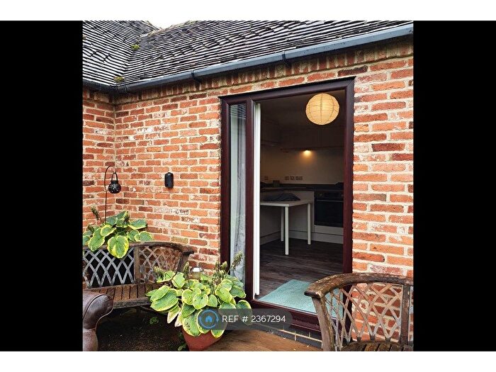 Studio To Rent In Bentley Fold, Ellastone, Ashbourne, DE6