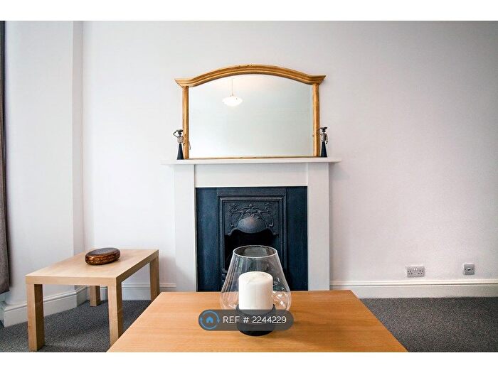 1 Bedroom Flat To Rent In St. Clements Mansions, London, SW6