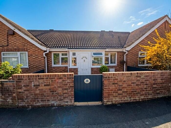 2 Bedroom Bungalow For Sale In Tuttle Hill, Nuneaton, CV10