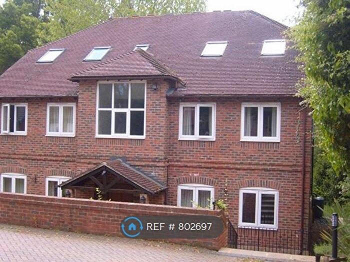 2 Bedroom Flat To Rent In Bayleaf Court, Burghfield Common, Reading, RG7