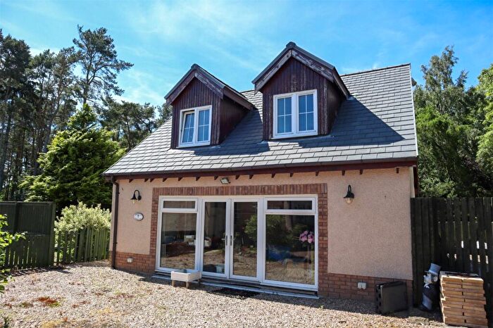4 Bedroom Detached House For Sale In Hyndford Road, Lanark, South Lanarkshire, ML11