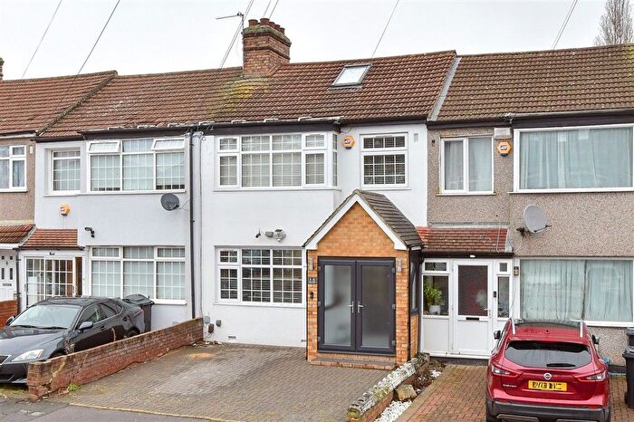 3 Bedroom Terraced House For Sale In Rushden Gardens, Ilford, Essex, IG5