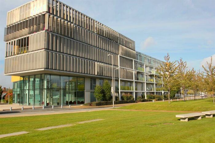 1 Bedroom Apartment To Rent In Amazon Apartments, New River Village, N8