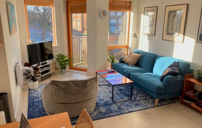 2 Bedroom Flat To Rent In Abbey Street, London, SE1