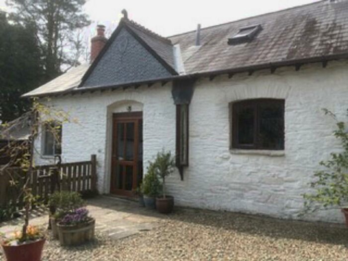 2 Bedroom Detached House For Sale In Llansawel, Llandeilo, Carmarthenshire., SA19