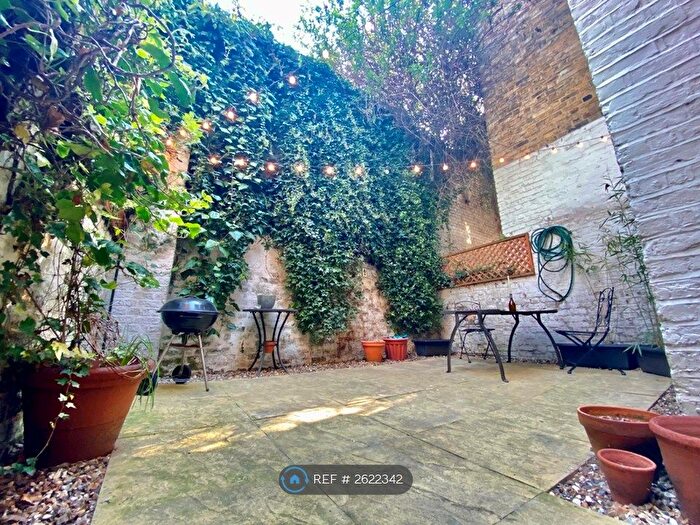 1 Bedroom Flat To Rent In Southolm Street, London, SW11