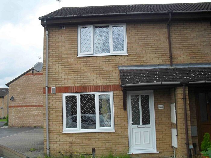 2 Bedroom Terraced House To Rent In Bader Gardens, Cippenham, Slough, SL1