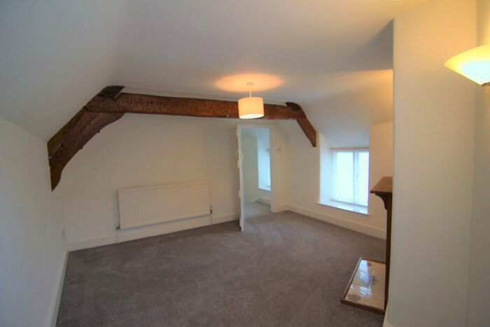 3 Bedroom Flat To Rent In High Street, Chew Magna, Bristol, BS40