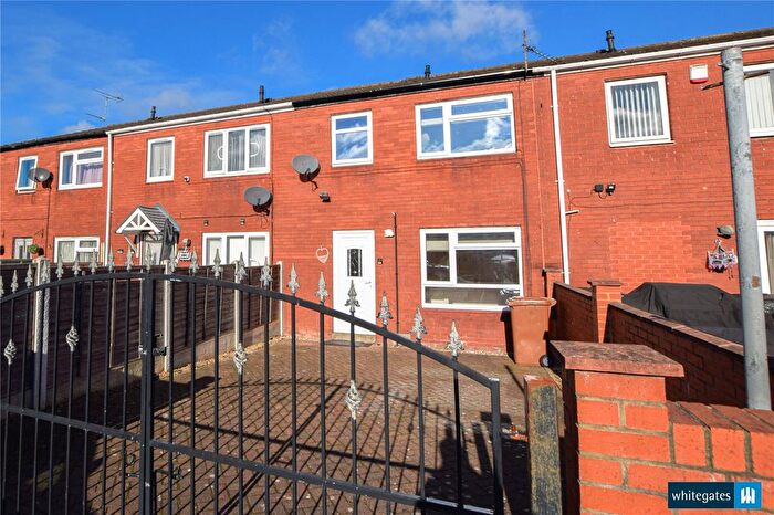 3 Bedroom Town House To Rent In Royal Close, Leeds, West Yorkshire, LS10