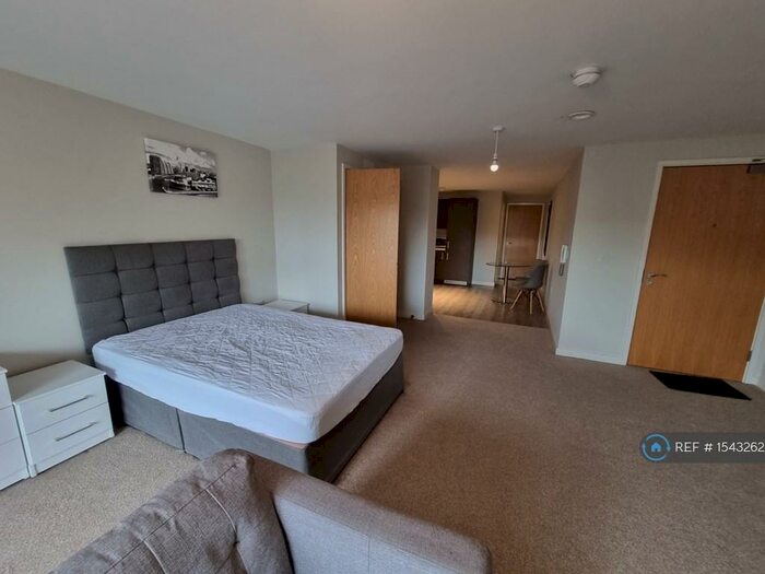 Studio To Rent In Adelphi Wharf, Salford, M3