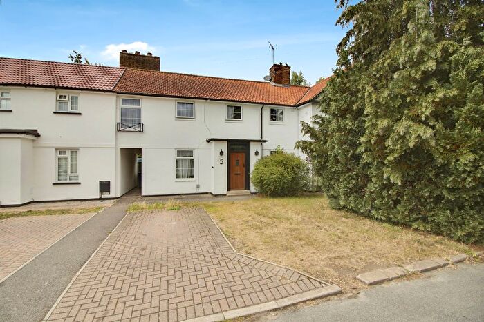 3 Bedroom Terraced House For Sale In Attimore Close, Welwyn Garden City, AL8