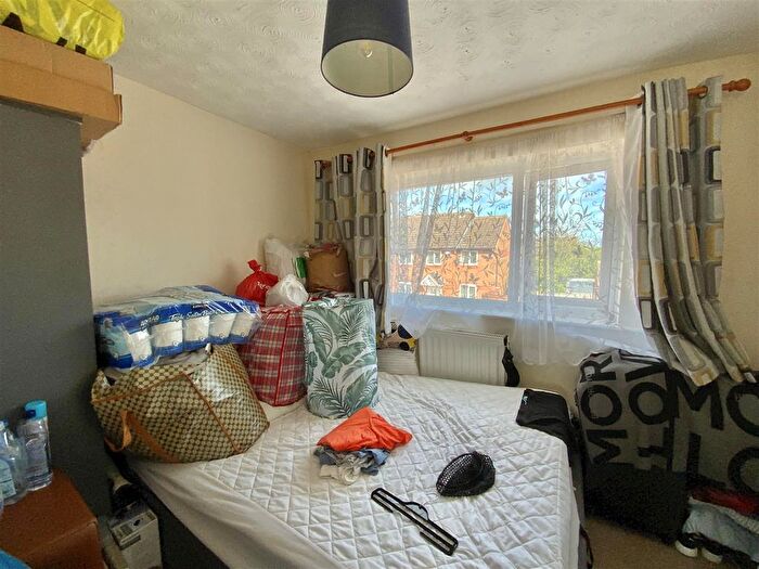 2 Bedroom End Of Terrace House For Sale In Underwood Place, Oldbrook, Milton Keynes, MK6