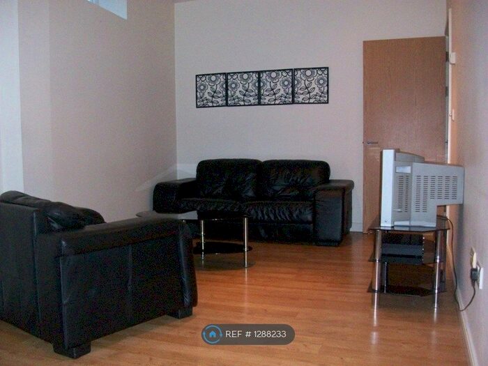 2 Bedroom Flat To Rent In Garamond House, London E17