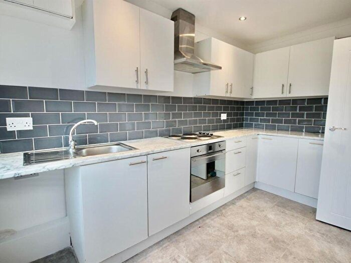 3 Bedroom House To Rent In Bower Street, Kenfig Hill, Bridgend, CF33