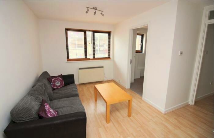2 Bedroom Flat To Rent In Station Parade, Virginia Water, GU25