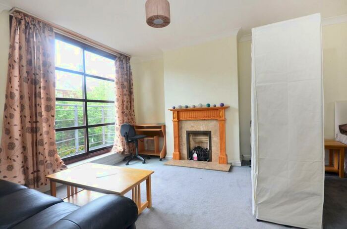 4 Bedroom House To Rent In Finland Street, Rotherhithe, London, SE16