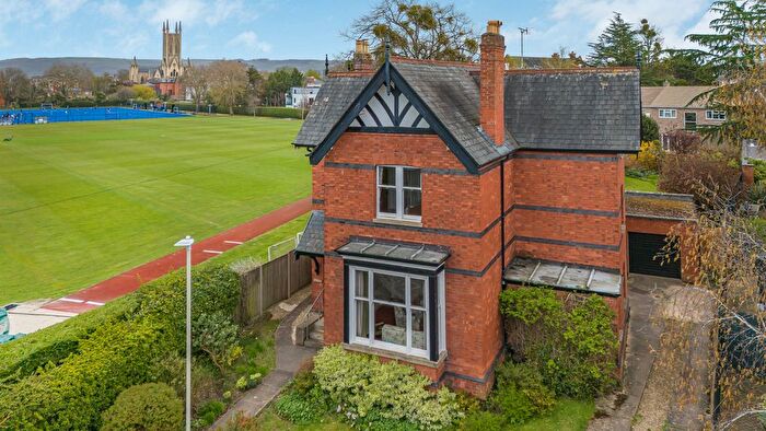 4 Bedroom Detached House For Sale In Eldorado Crescent, Cheltenham, Gloucestershire, GL50