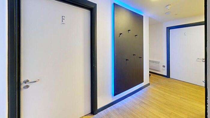 6 Bedroom Apartment To Rent In Stepney Lane, Newcastle Upon Tyne, NE1