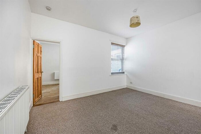 2 Bedroom Terraced House For Sale In Byron Road, Portsmouth, PO2