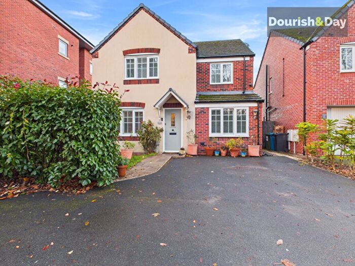 4 Bedroom Detached House For Sale In Macbeth Close, Penkridge, ST19
