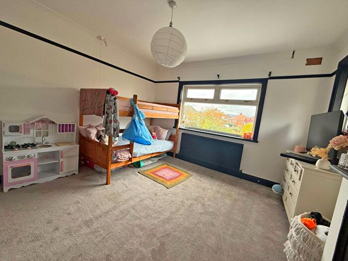 5 Bedroom Detached House For Sale In Green Lane, Scarborough, YO12