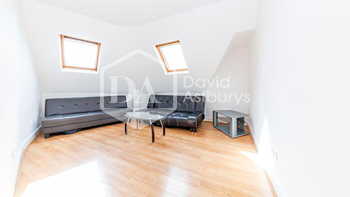 4 Bedroom Apartment To Rent In Criterion Mews, Archway Road, London, N19